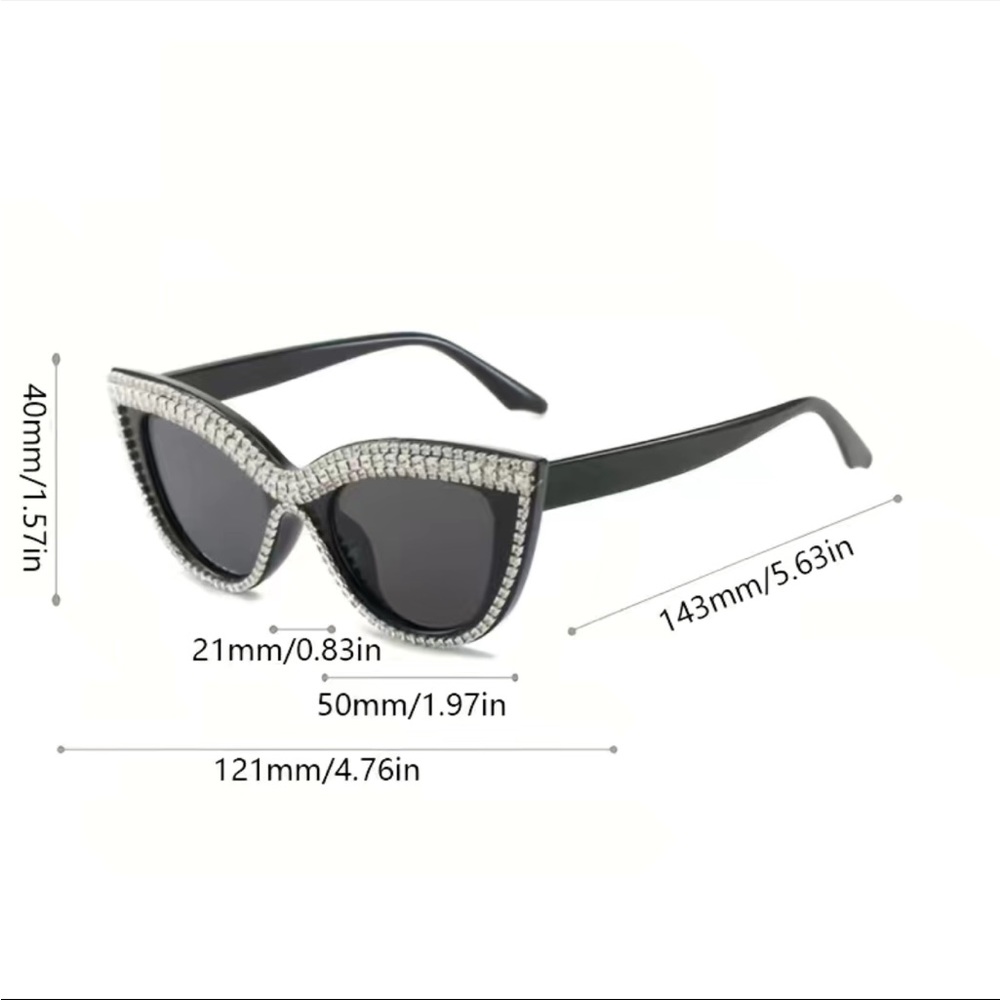 Luxury Cat Eye Fashion Sunglasses w/Sparkling Rhinestones! OS - Picture 3 of 3